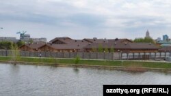 Объект в Астане, который называют "конюшней президента". 28 апреля 2025 года