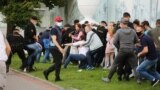 Задержания во время мирной акции солидарности в поддержку не допущенных к выборам Виктора Бабарико и Валерия Цепкало. Беларусь, Минск, 14 июля 2020 года